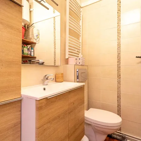 Appartamento Cozy T1 With Wifi In The Heart Of *